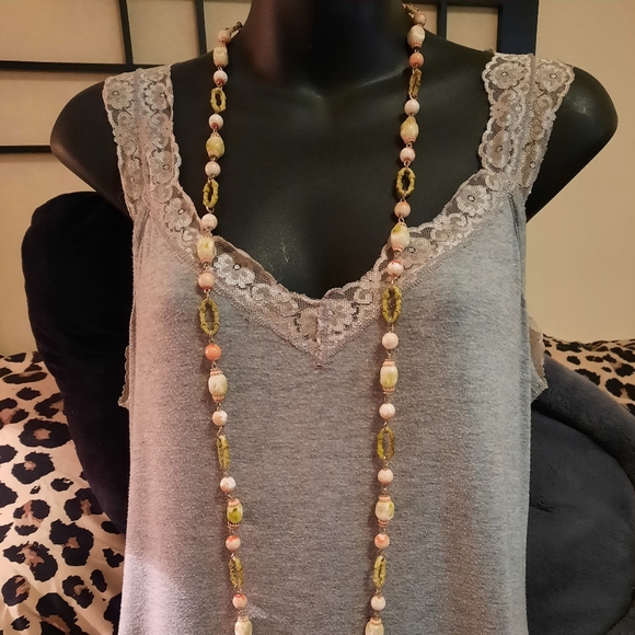 Source Unknown Jewelry - Vintage 54" Light Weight Lariat/Rope Beaded Necklace..Awesome